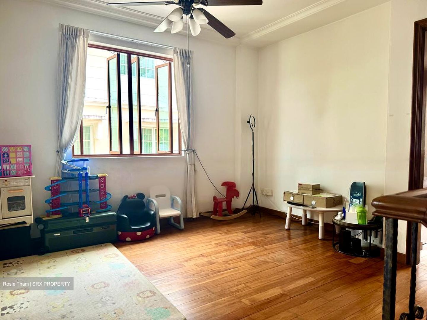 Eng Kong Park (D21), Terrace #458509911